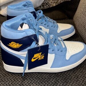 Nike Air Women's Blue and White Sneakers